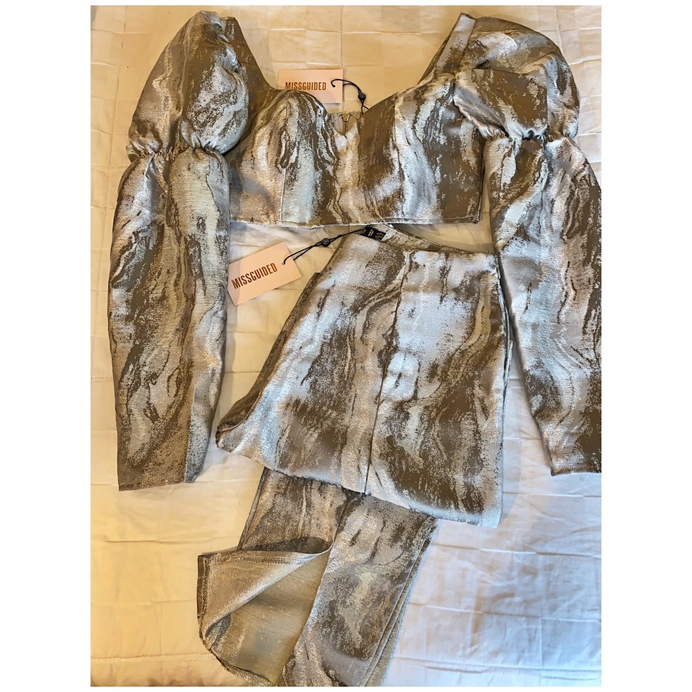 Co-ord Mettalic Milkmaid Top & Slim trousers 2 piece set